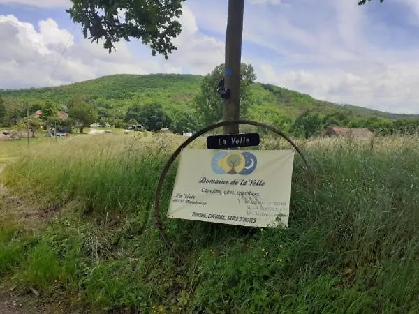 Couette-café Namaste Montcléra